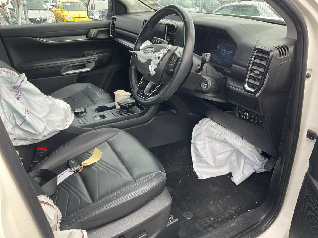 Photo '13' of Ford Everest Trend