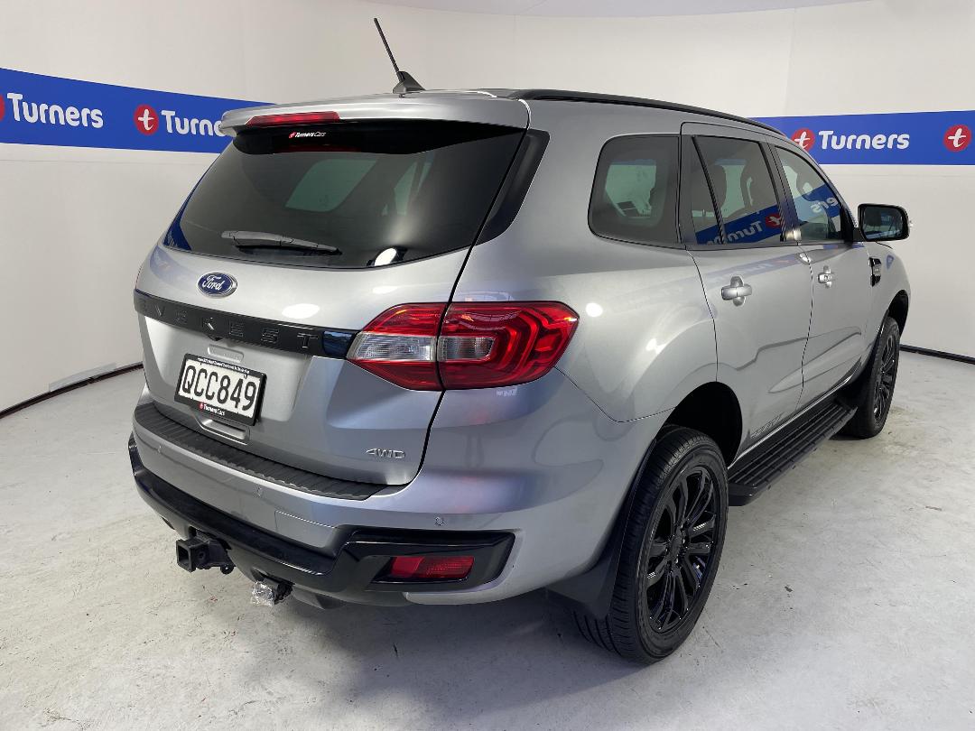 Photo '7' of Ford Everest