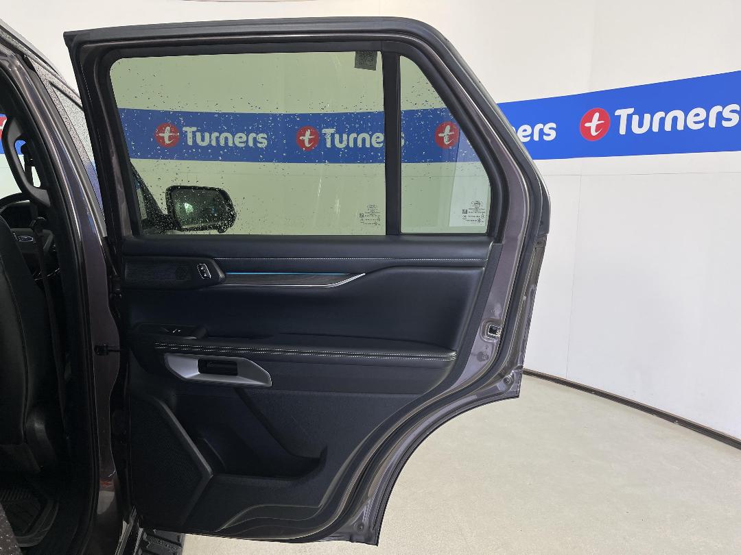 Photo '19' of Ford Everest Photo '19' of Ford Everest