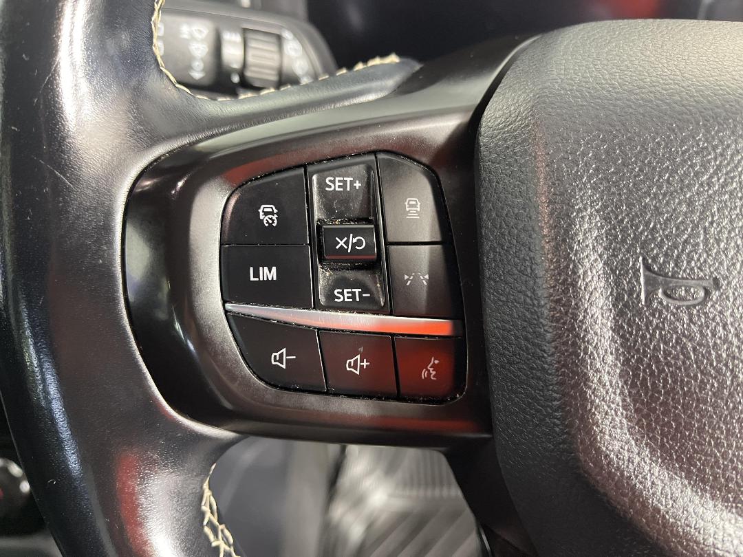 Photo '25' of Ford Everest Photo '25' of Ford Everest