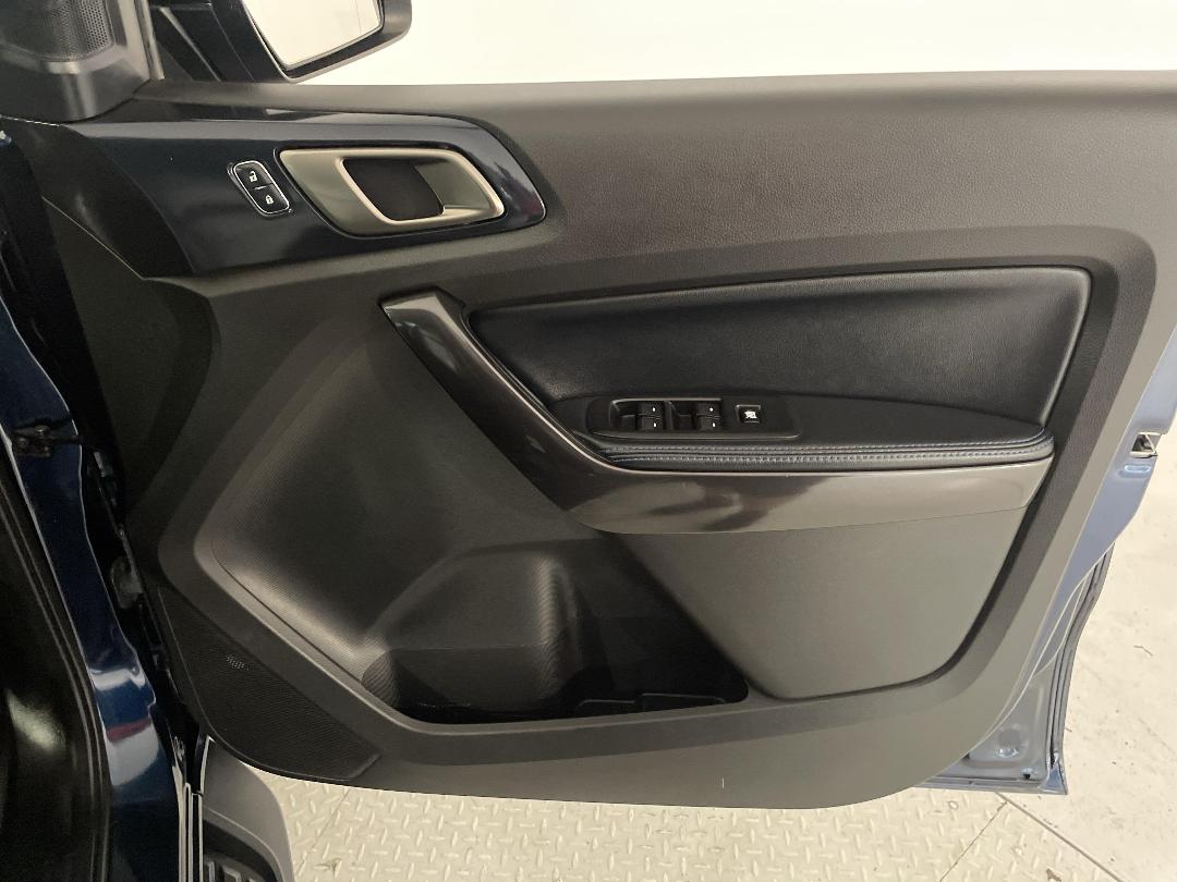 Photo '15' of Ford Everest