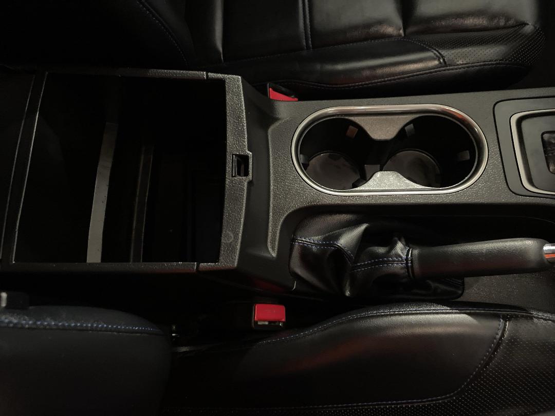 Photo '33' of Ford Everest