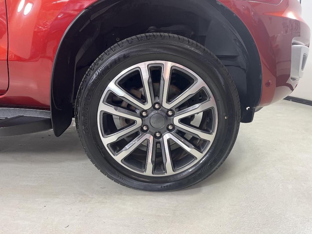 Photo '9' of Ford Everest Photo '9' of Ford Everest