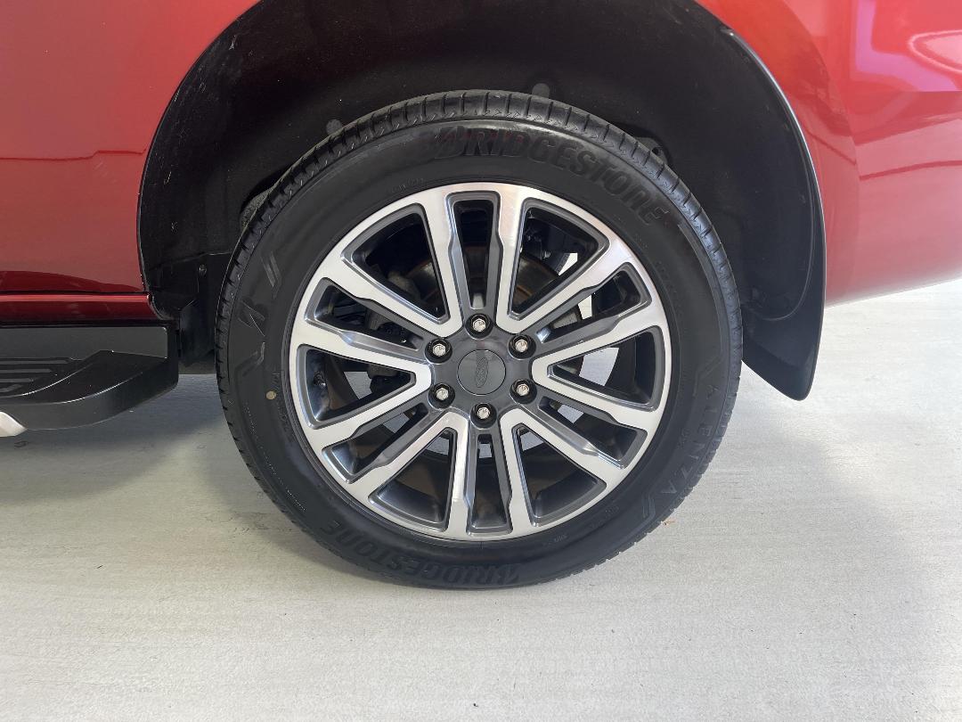 Photo '11' of Ford Everest Photo '11' of Ford Everest