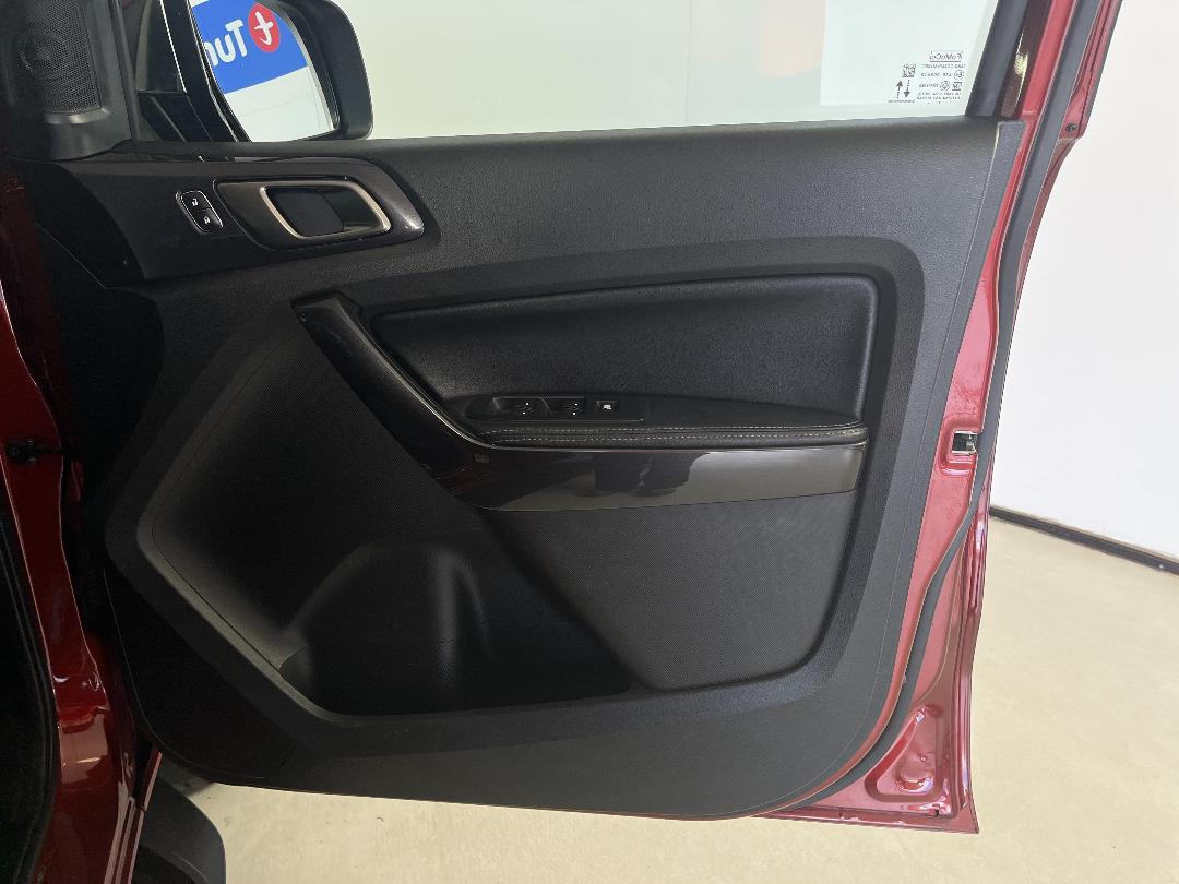 Photo '15' of Ford Everest Photo '15' of Ford Everest