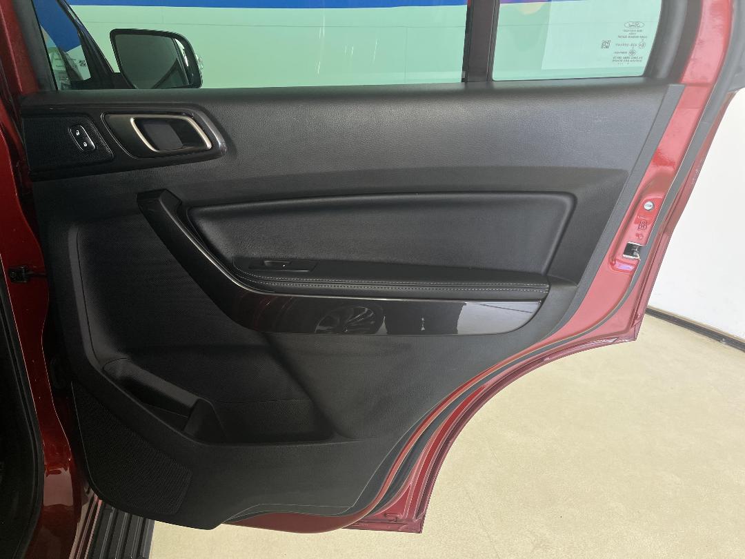 Photo '19' of Ford Everest Photo '19' of Ford Everest