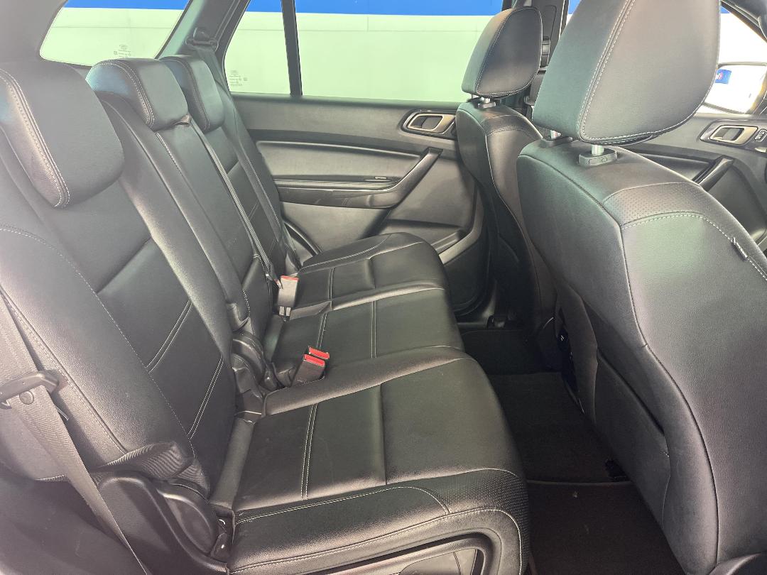 Photo '20' of Ford Everest Photo '20' of Ford Everest