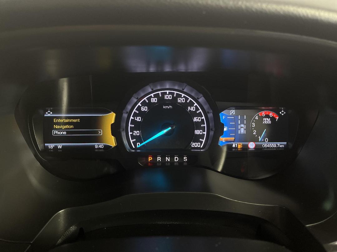 Photo '21' of Ford Everest