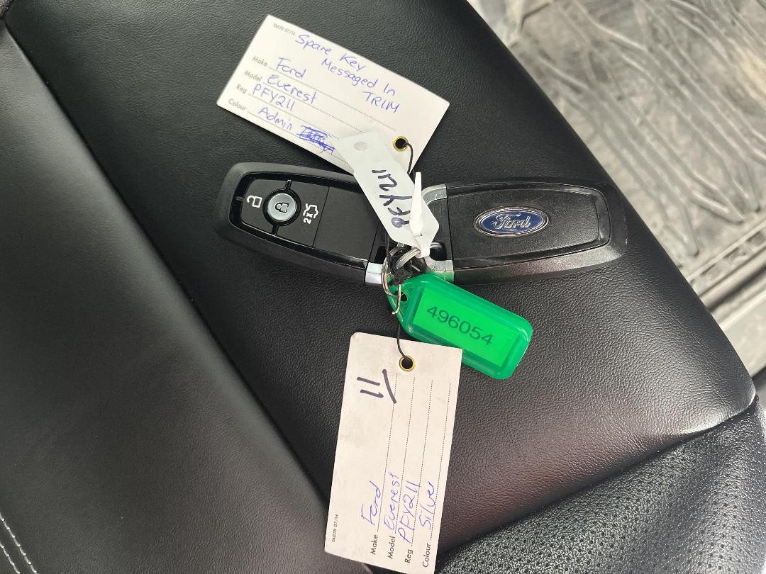 Photo '22' of Ford Everest