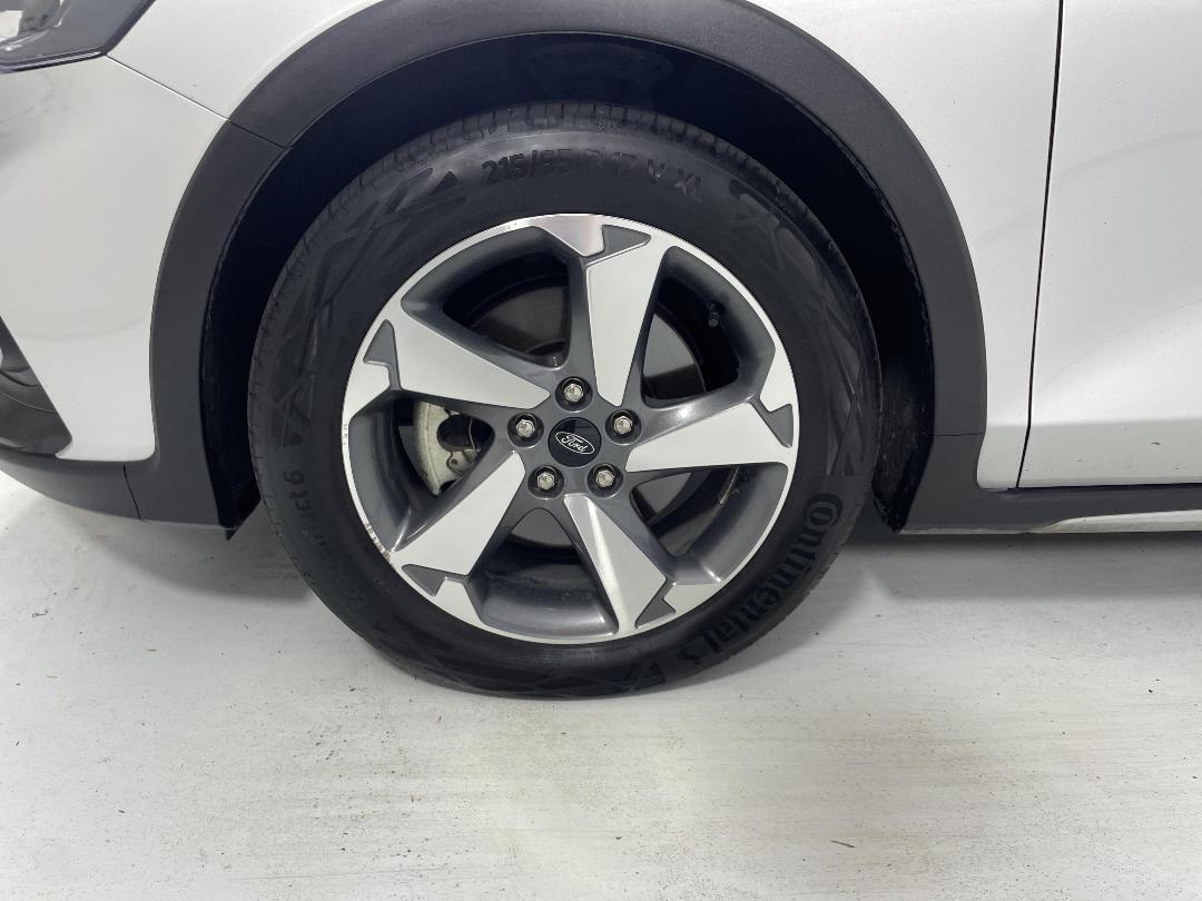 Photo '10' of Ford Focus