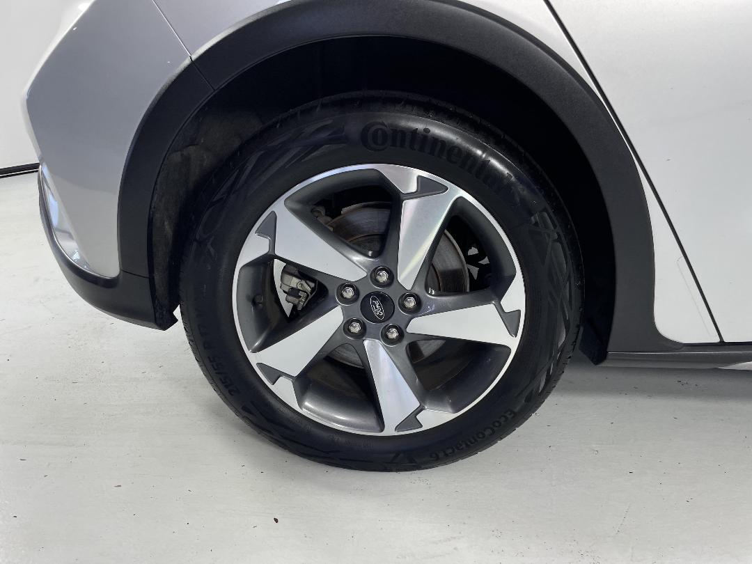 Photo '12' of Ford Focus