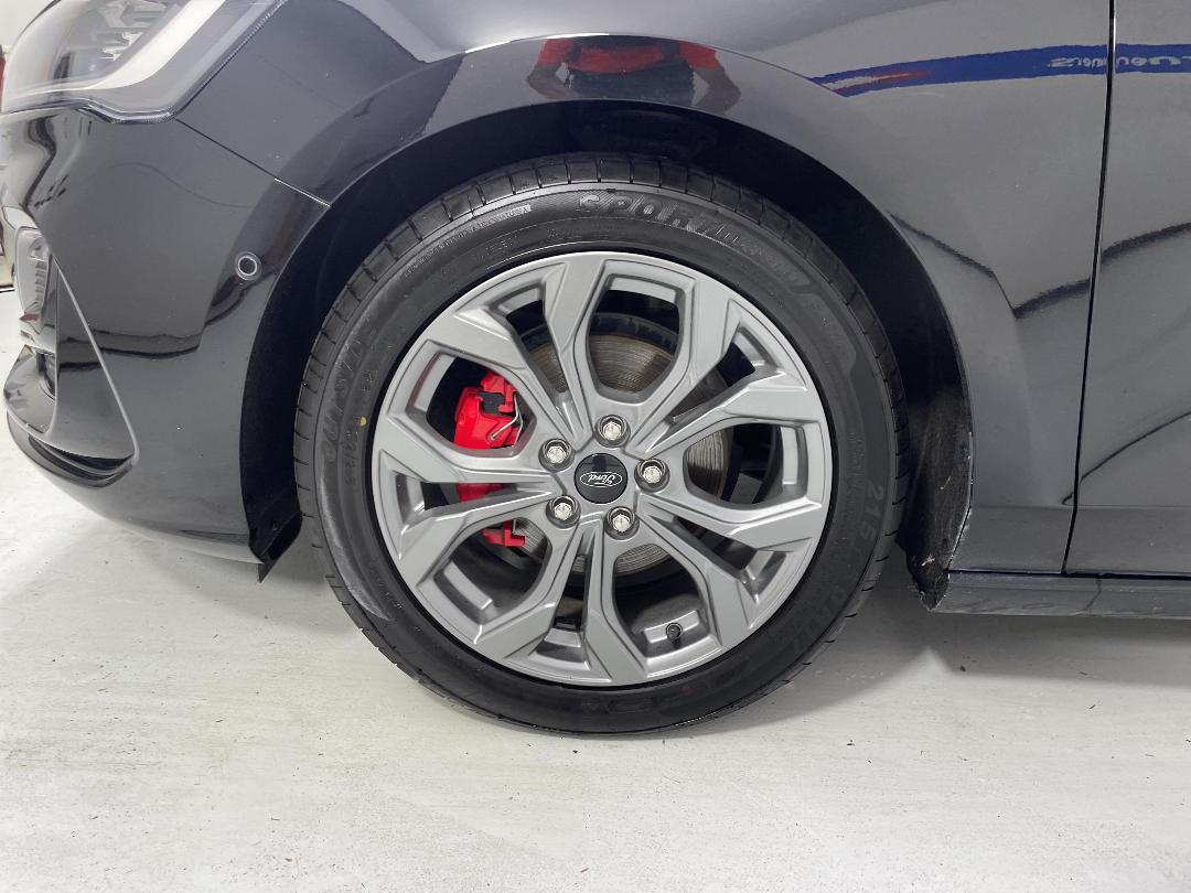 Photo '10' of Ford Focus