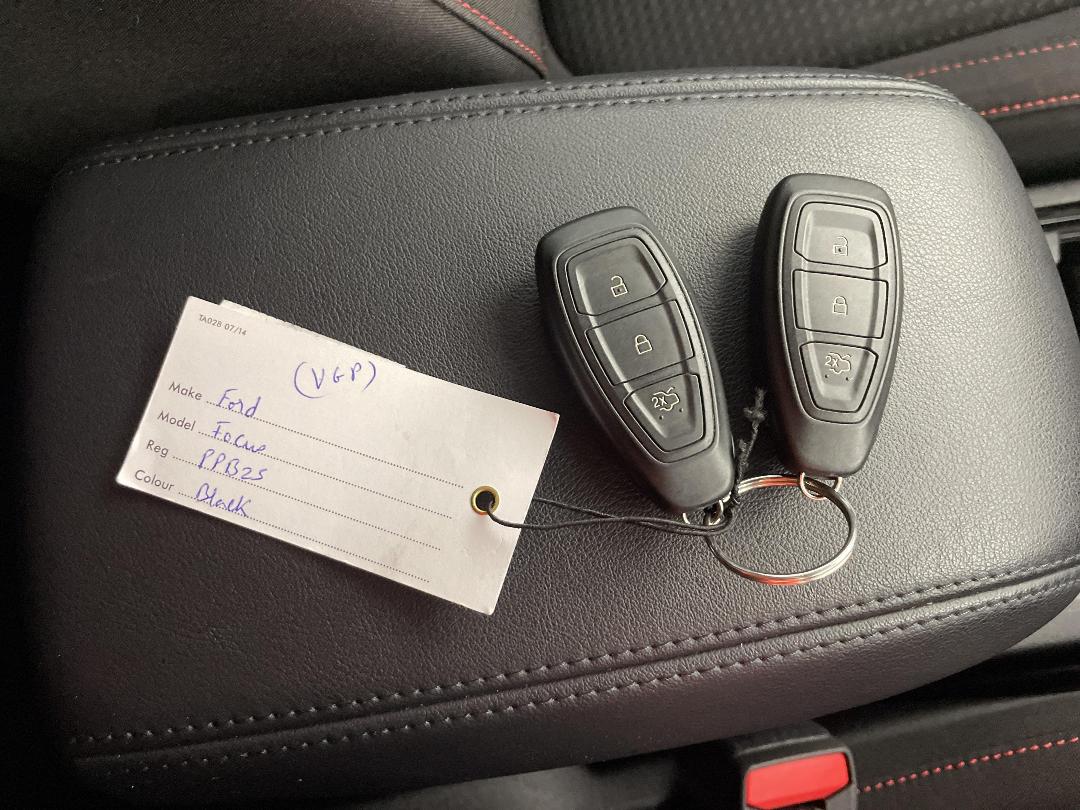 Photo '22' of Ford Focus