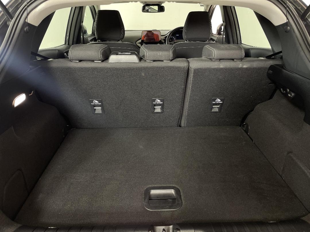 Photo '14' of Ford Puma