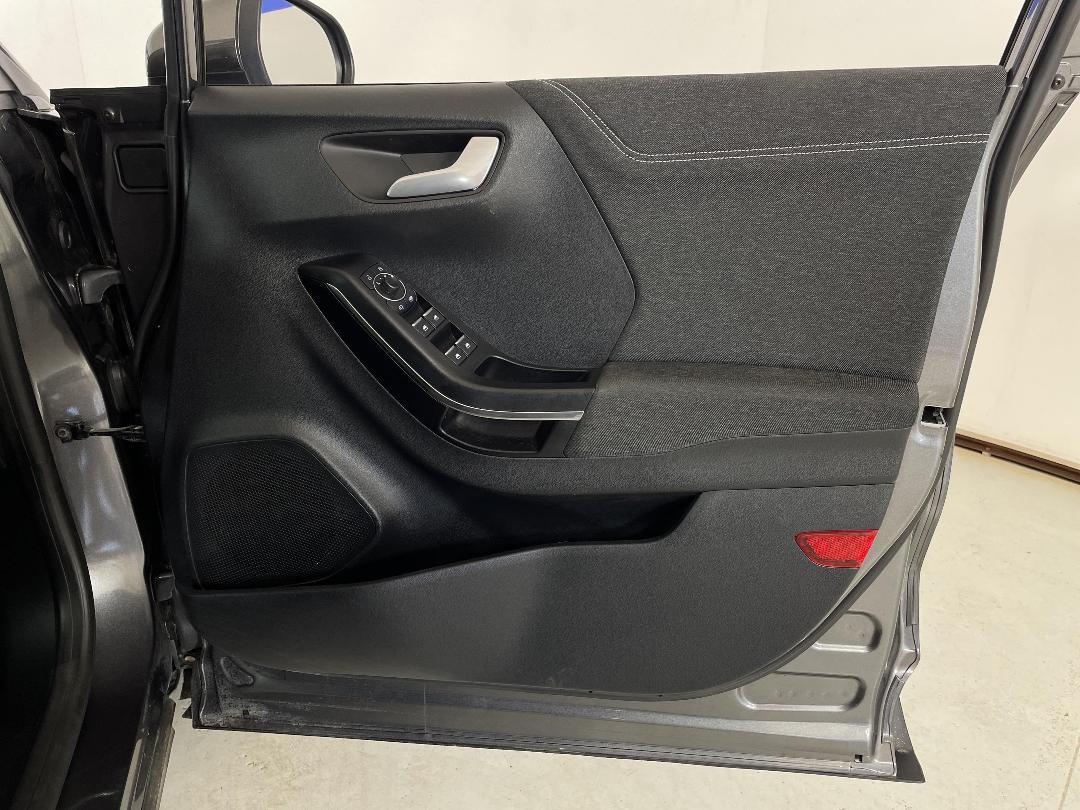 Photo '15' of Ford Puma