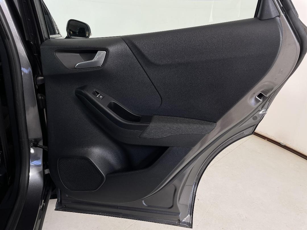 Photo '19' of Ford Puma