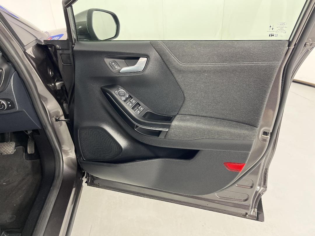 Photo '15' of Ford Puma