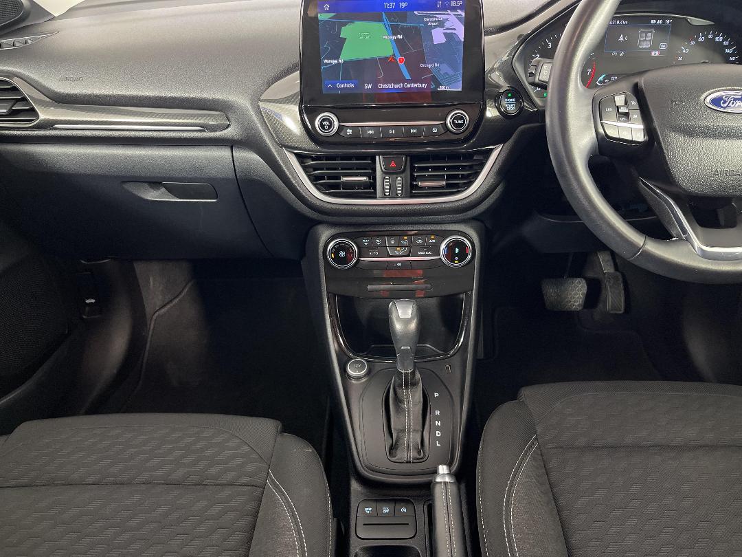 Photo '18' of Ford Puma