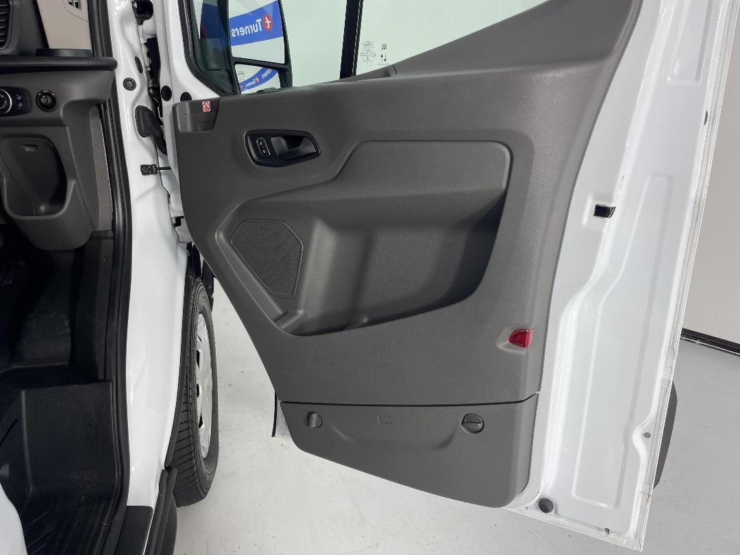 Photo '15' of Ford Transit