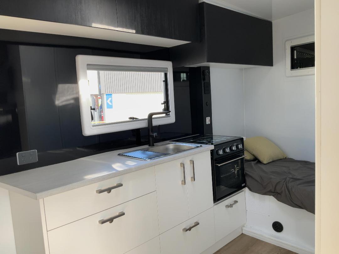 Photo '14' of Fuso Fighter FK62FLY1Rfal Horse Truck