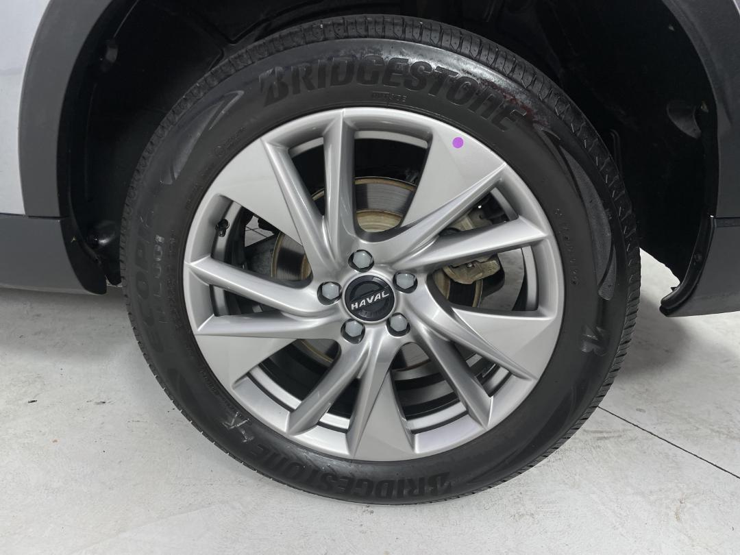 Photo '11' of Haval H6