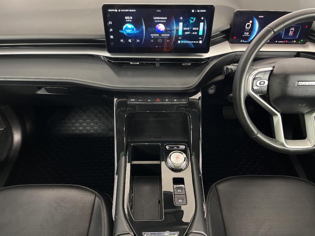 Photo '18' of Haval H6