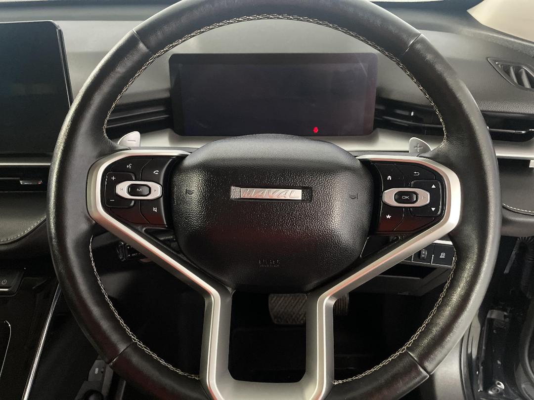 Photo '28' of Haval H6