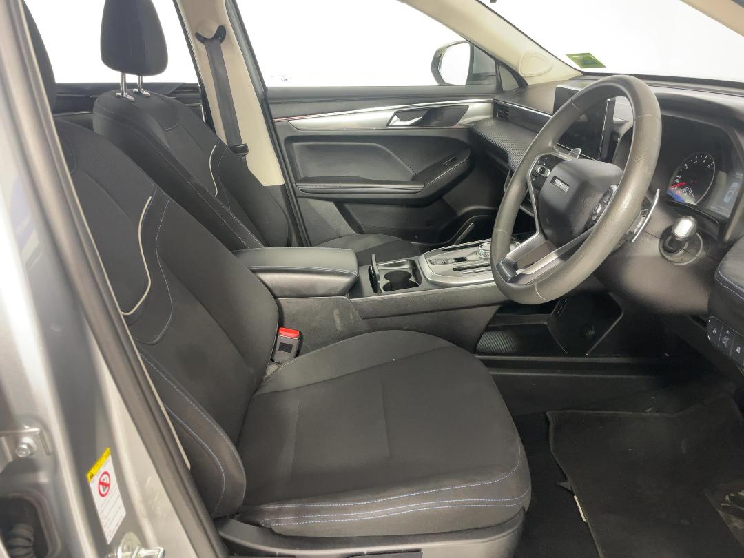 Photo '16' of Haval Jolion