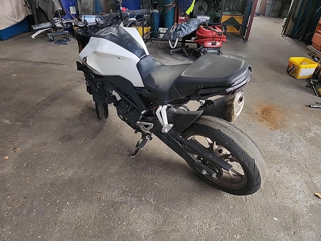 Photo '4' of Honda CB 300RA Photo '4' of Honda CB 300RA