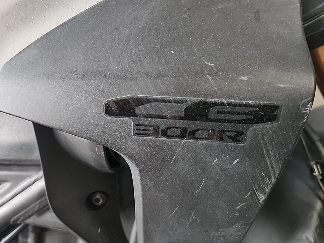 Photo '8' of Honda CB 300RA Photo '8' of Honda CB 300RA