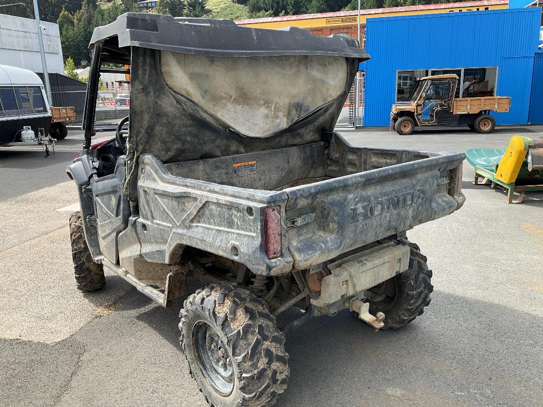 Photo '4' of Honda Pioneer 1000