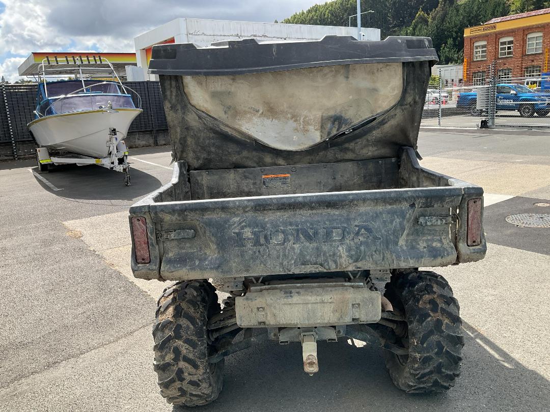 Photo '3' of Honda Pioneer 1000