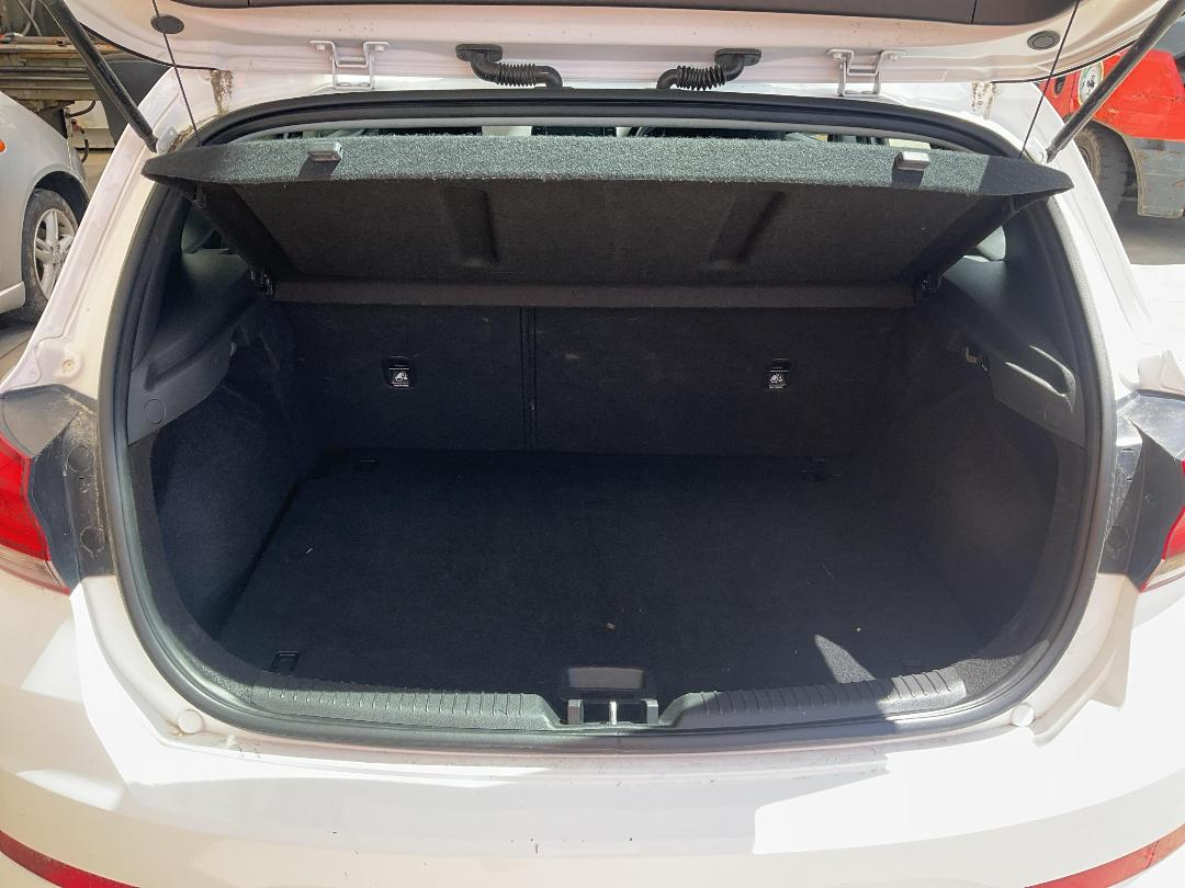 Photo '11' of Hyundai I30 PDE 1.5 Hatch