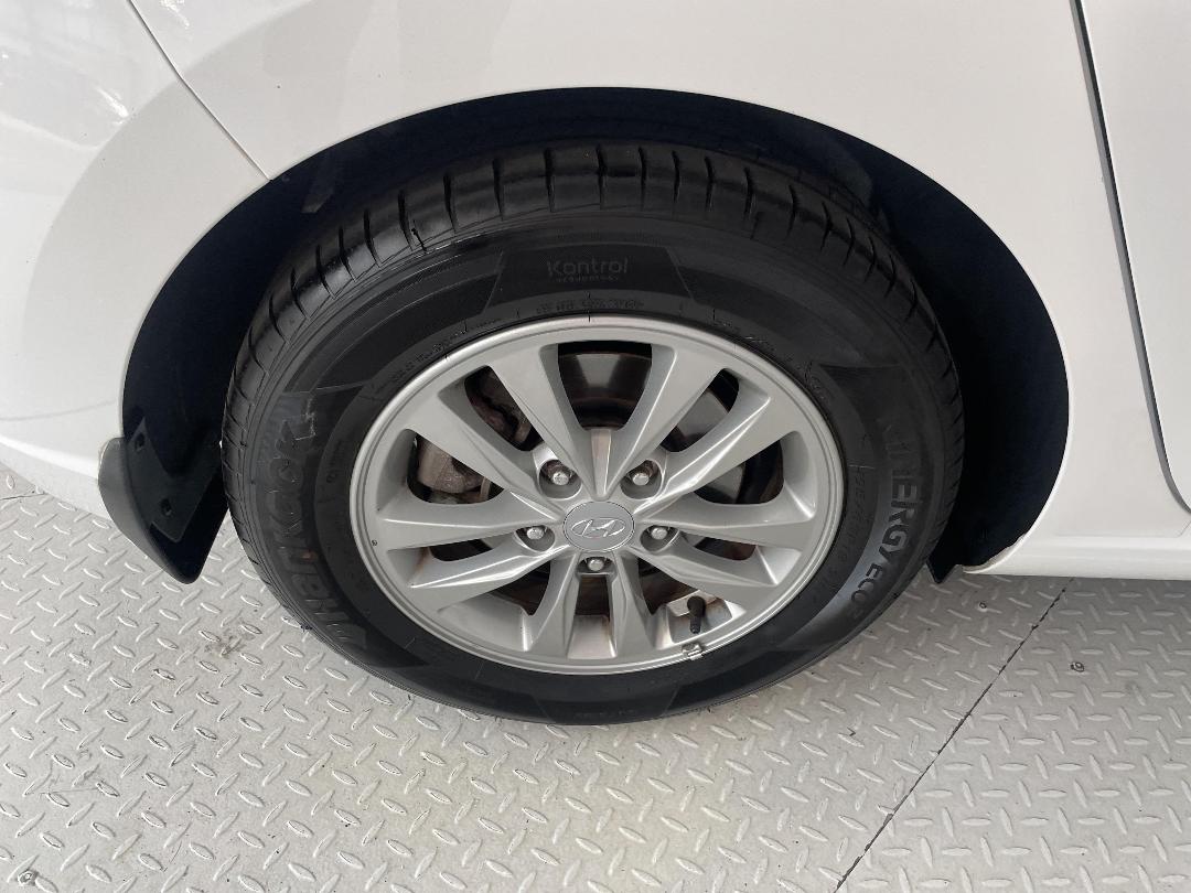 Photo '12' of Hyundai I30