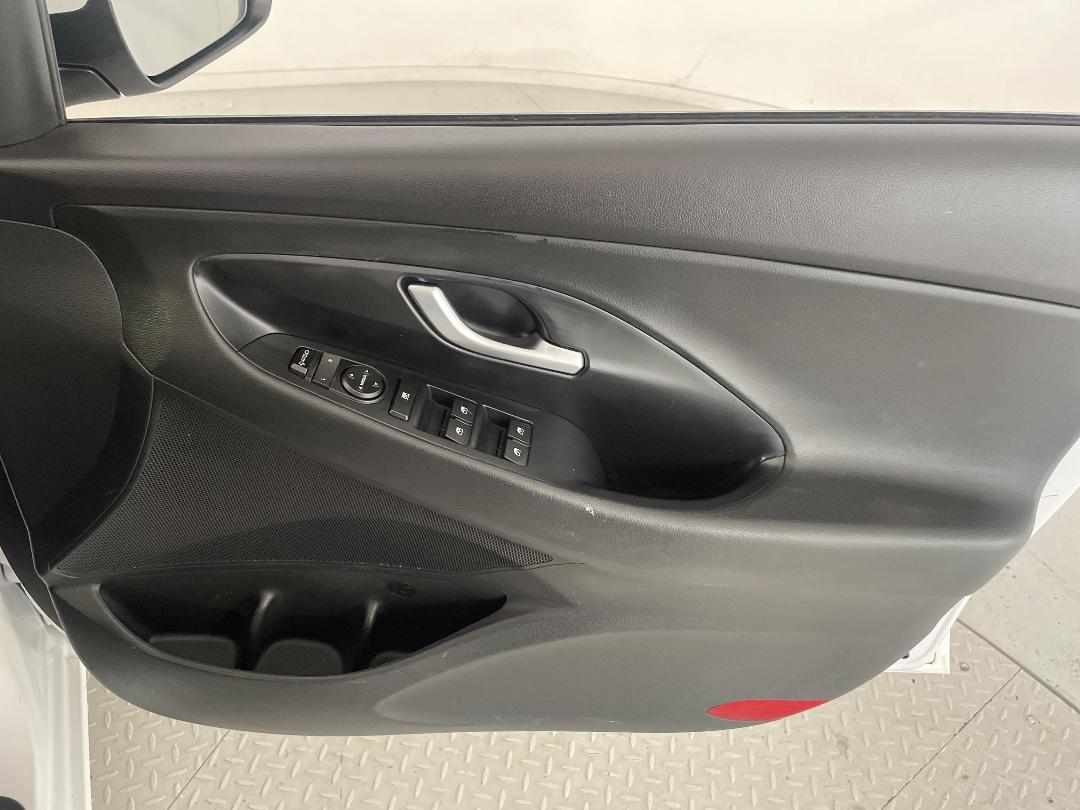 Photo '15' of Hyundai I30