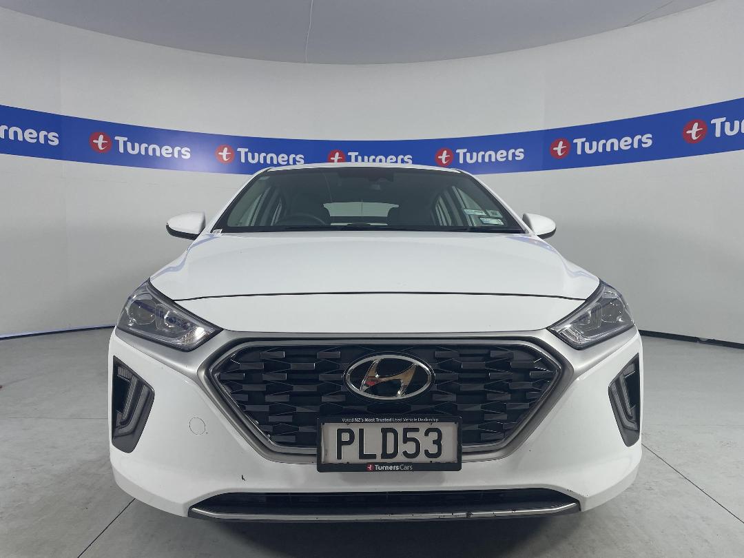 Photo '2' of Hyundai Ioniq Photo '2' of Hyundai Ioniq