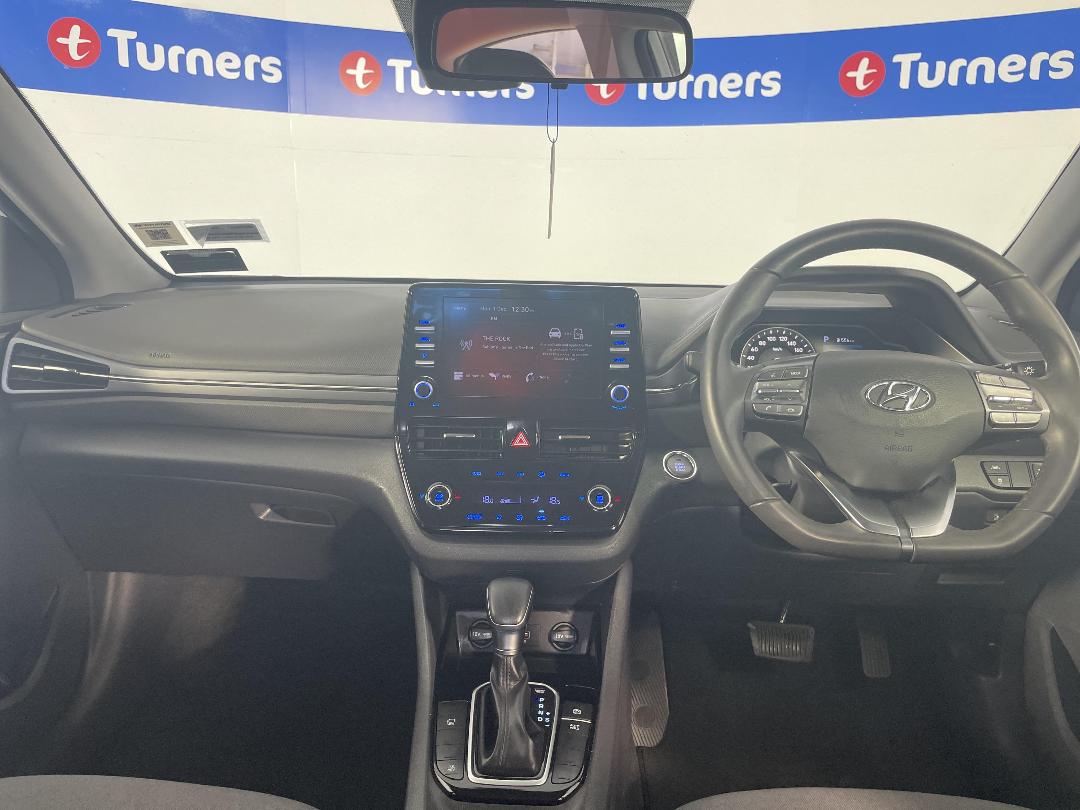 Photo '17' of Hyundai Ioniq Photo '17' of Hyundai Ioniq