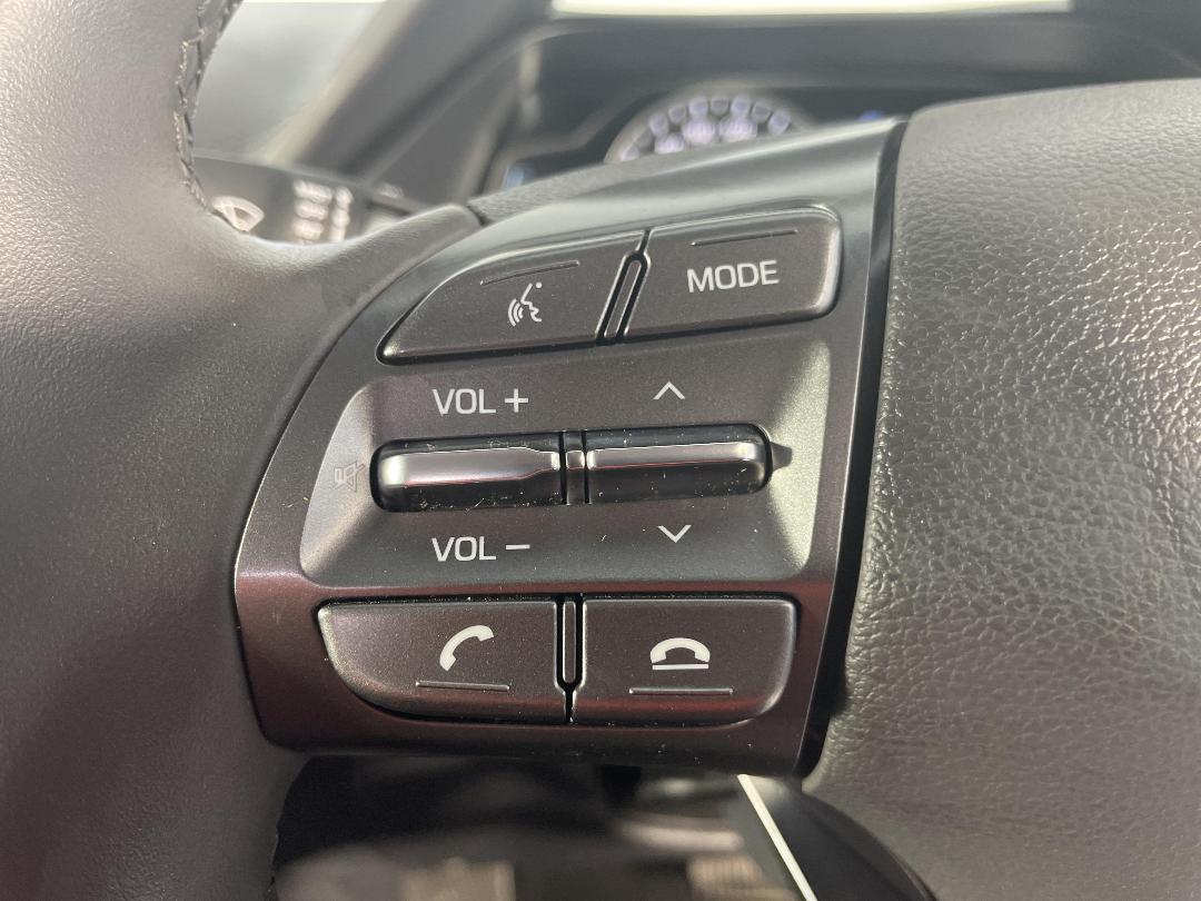 Photo '26' of Hyundai Ioniq Photo '26' of Hyundai Ioniq