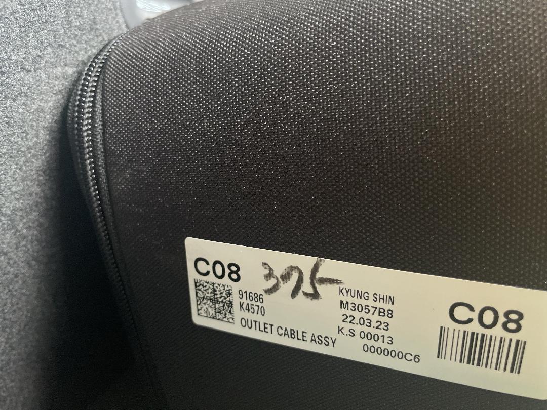 Photo '24' of Hyundai Ioniq Photo '24' of Hyundai Ioniq