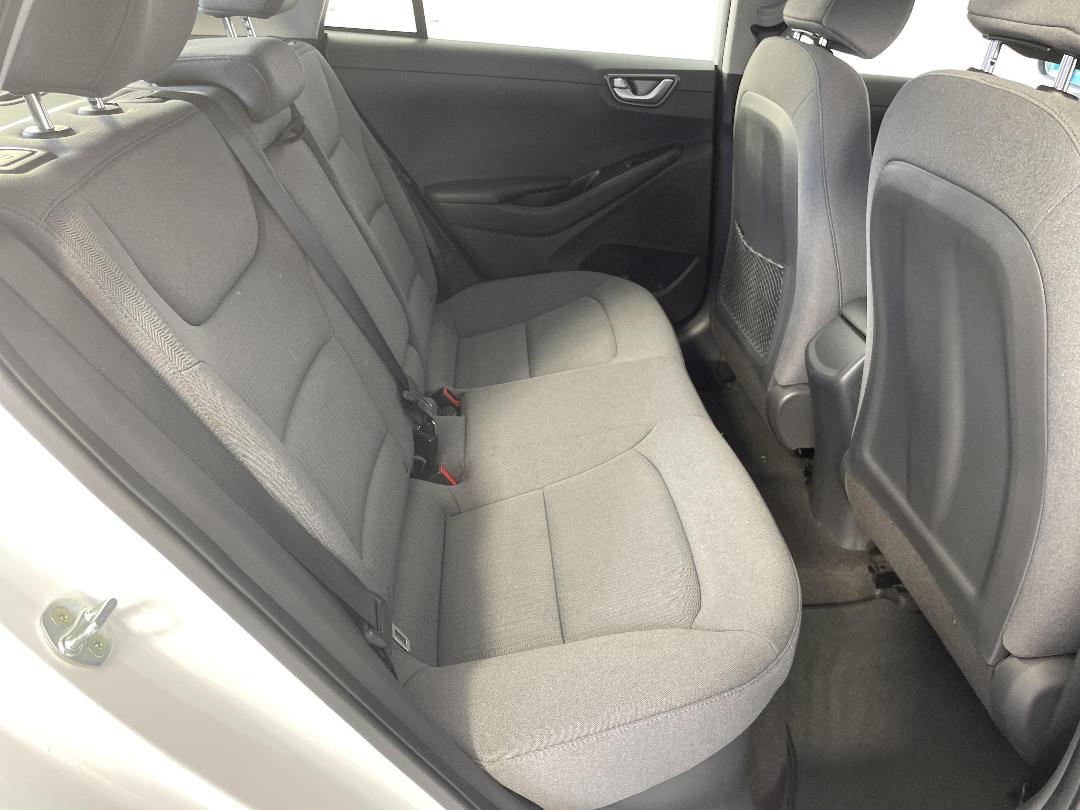 Photo '20' of Hyundai Ioniq Photo '20' of Hyundai Ioniq