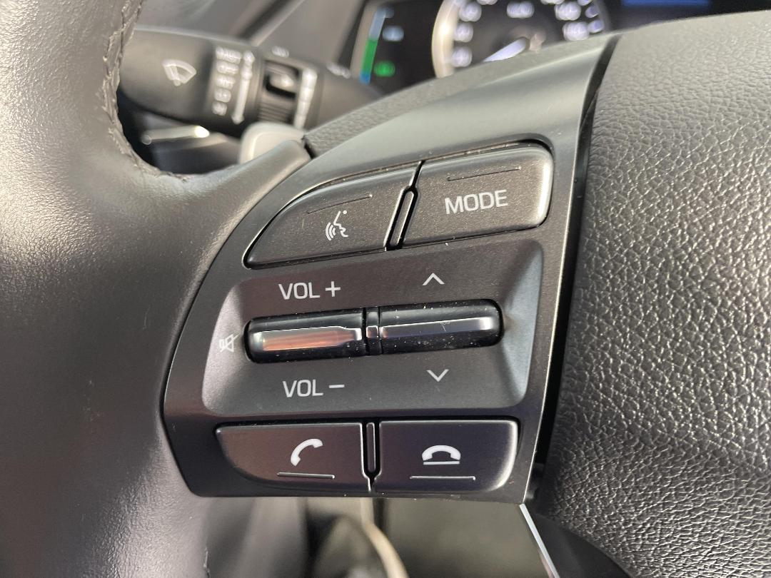 Photo '24' of Hyundai Ioniq Photo '24' of Hyundai Ioniq