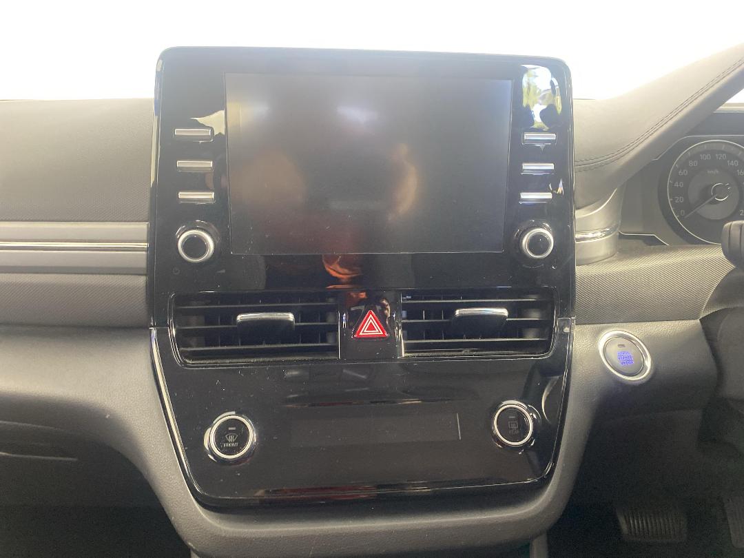 Photo '18' of Hyundai Ioniq Photo '18' of Hyundai Ioniq