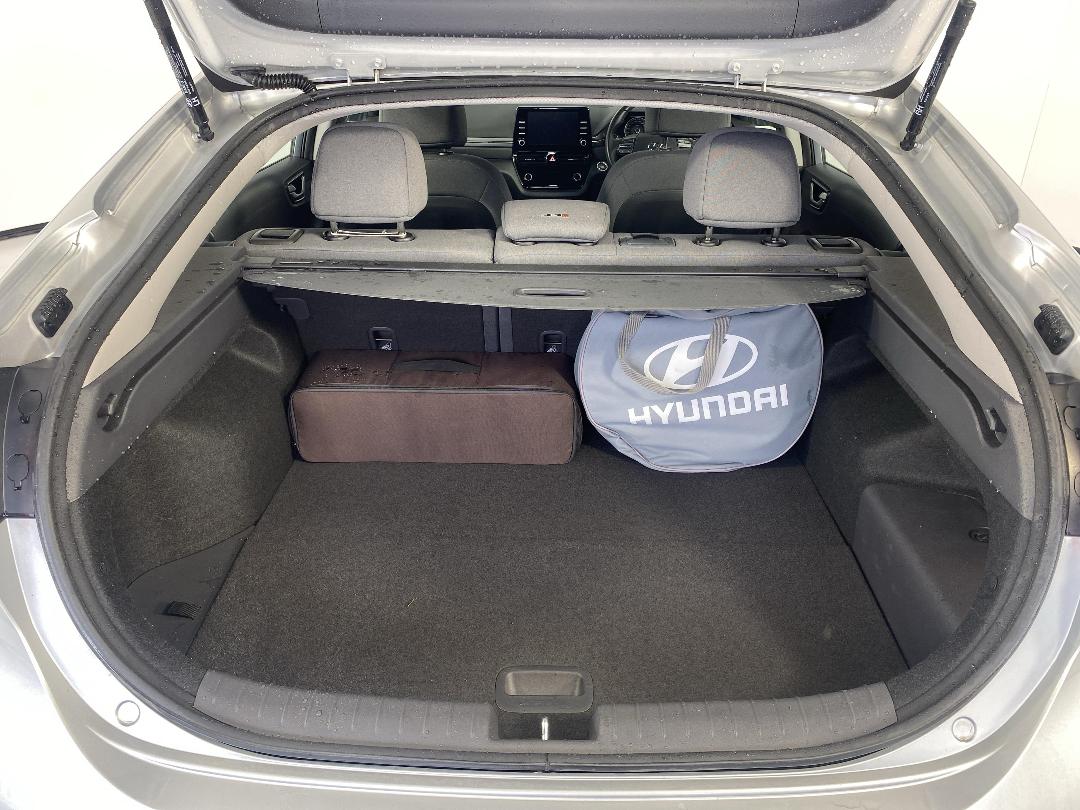 Photo '14' of Hyundai Ioniq