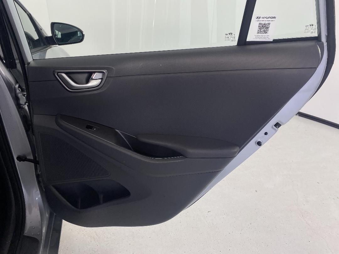 Photo '19' of Hyundai Ioniq