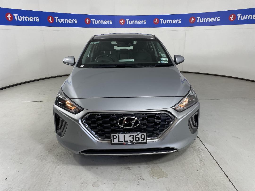 Photo '2' of Hyundai Ioniq Photo '2' of Hyundai Ioniq