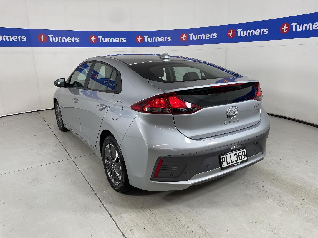 Photo '5' of Hyundai Ioniq Photo '5' of Hyundai Ioniq