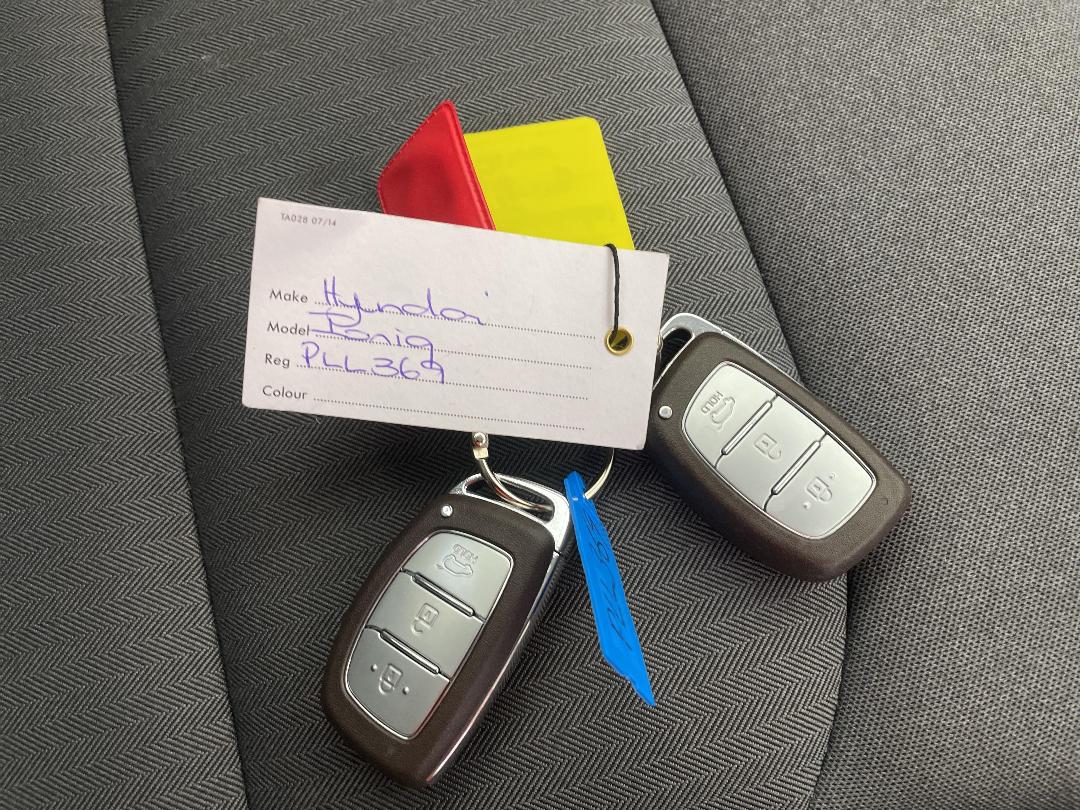 Photo '22' of Hyundai Ioniq Photo '22' of Hyundai Ioniq