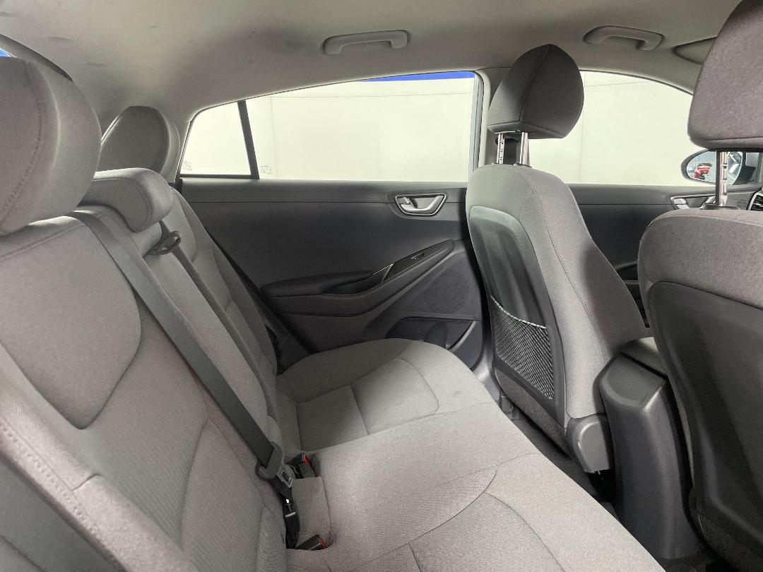 Photo '20' of Hyundai Ioniq Photo '20' of Hyundai Ioniq