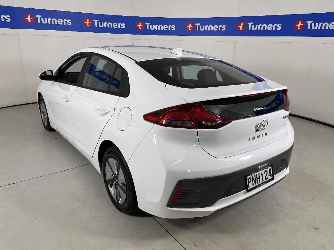 Photo '5' of Hyundai Ioniq Photo '5' of Hyundai Ioniq
