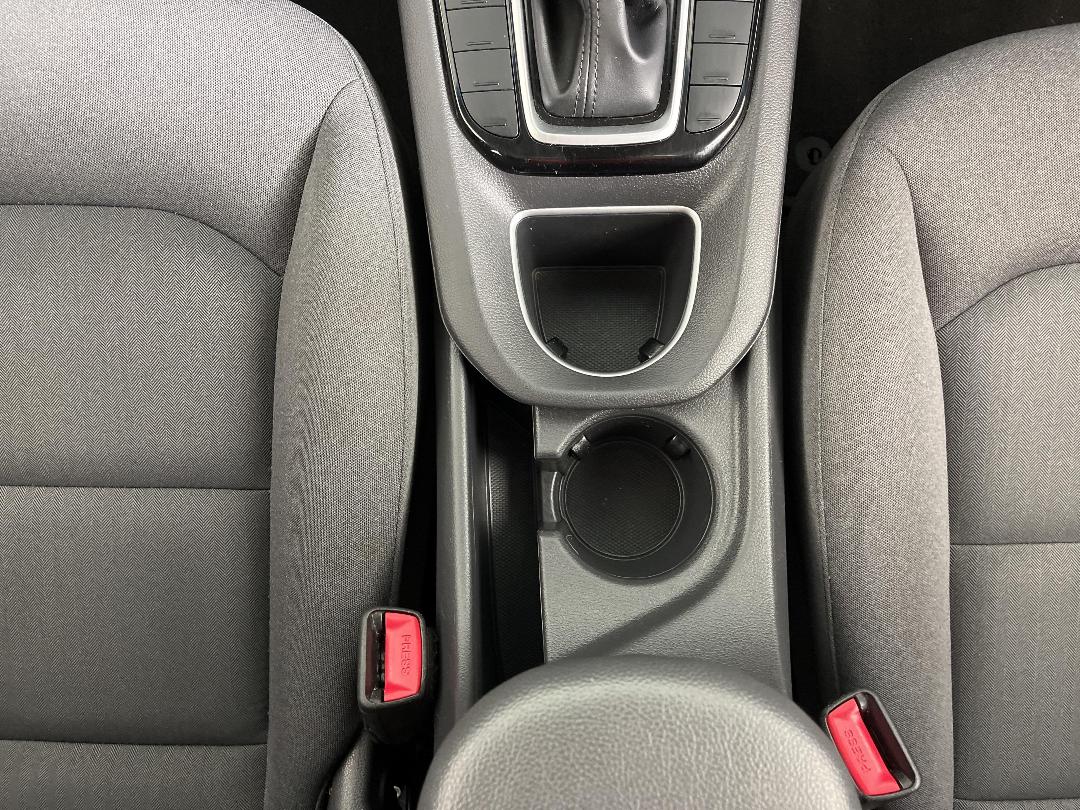 Photo '23' of Hyundai Ioniq Photo '23' of Hyundai Ioniq